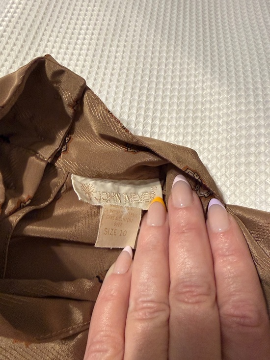 Women’s Vintage Brown Long-Sleeve Mock Neck Blouse - Picture 2 of 6